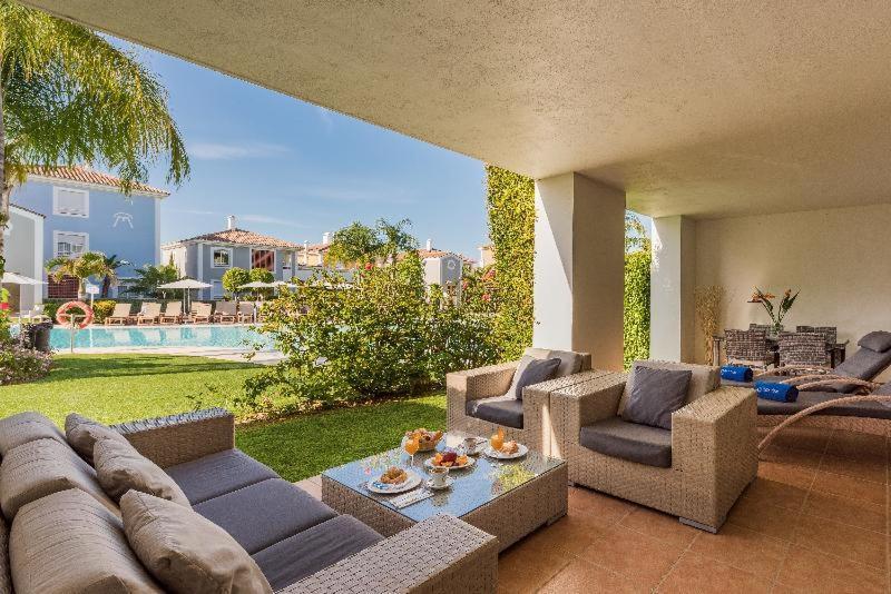 אסטפונה Cortijo Del Mar Resort חדר תמונה