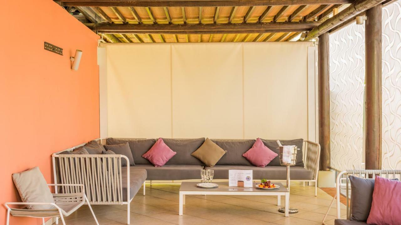 אסטפונה Cortijo Del Mar Resort מראה חיצוני תמונה